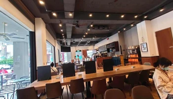 Louisa Coffee 路易莎咖啡(雲林虎尾門市) - 632台湾雲林縣虎尾鎮新生路92號