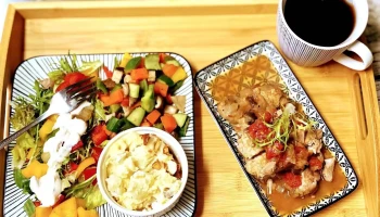 Nien Nien Table - 台南市