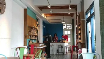 花砖咖啡。浅尝馆 - 嘉義市 花砖咖啡。浅尝馆 - 嘉義市