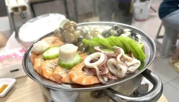 鲜食堂海鲜蒸锅 - 81號, 仁愛路馬公市澎湖縣台湾 880