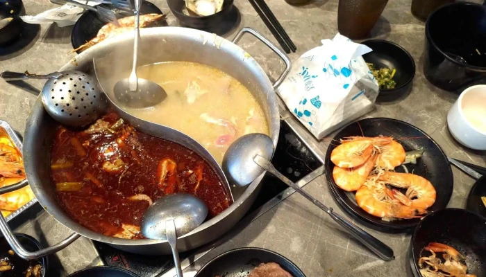小蒙牛頂級麻辣養生鍋-苗栗忠孝店(二代店) - 苗栗縣苗栗市