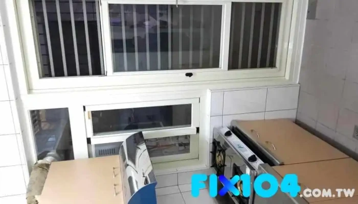 建兴铝门窗工程行 - 新北市