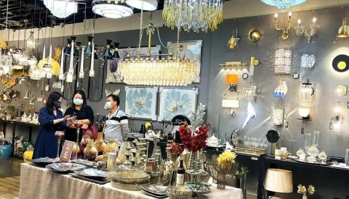 綺軒燈飾-hola 和樂家居 高雄左營店 - 高雄市