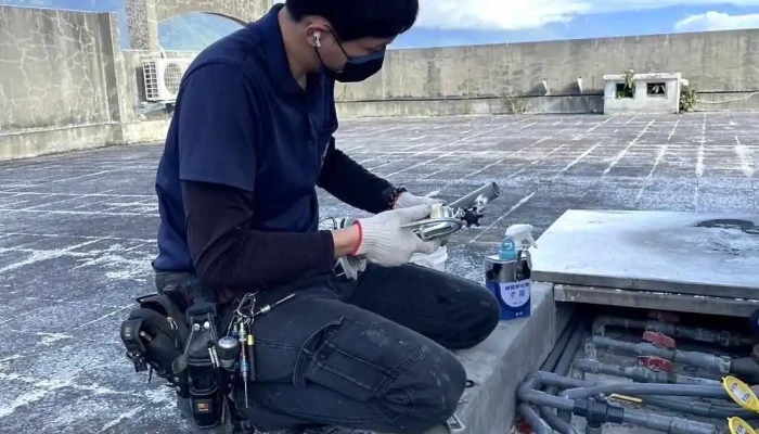 連利工程行-水電修繕/燈具安裝/衛浴更換 - Taiwan