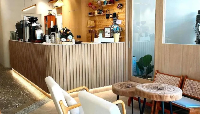 青燕焙煎所aoiwa Coffee - 賣牛肉麵的咖啡館 - 台中市